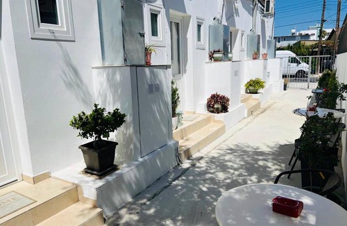 Larnaca Apartamento | Impeccable Newly Renovated Studio in Larnaca