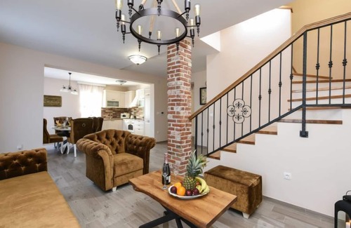 Pridraga Casa | Imperia by Interhome