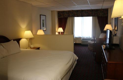 Lakeland Hotel | Imperial Swan Hotel and Suites Lakeland