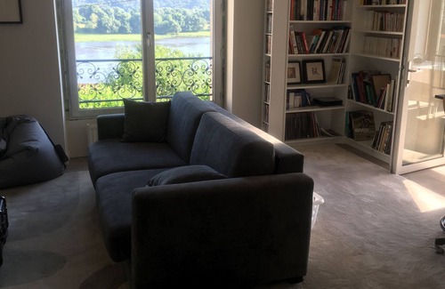 Champtoceaux Casa | Impregnable antigua casa con vista al Loira con piscina climatizada y cocina de verano