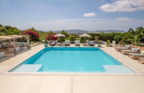 Sant Josep de sa Talaia Villa | Impressive Ibiza Villa | El Zafiro | 6 Bedrooms | Private Gym & Fantastic Views | San Jose