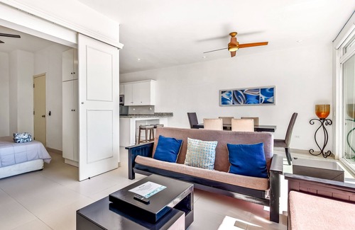 La Paloma Villa | Impressive dog-friendly villa with beach views, outdoor pool, patio, streaming