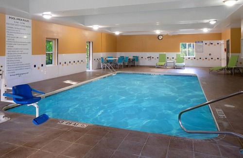 Flemington Casa | Impressive Room for Business Travelers! Free Wifi