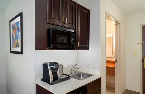 Flemington Casa | Impressive Room for Business Travelers! Free Wifi