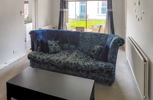 Sunderland Cabaña | In a convenient location with a garden and free city centre parking available, this detached propert