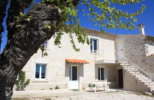 Allegre Les Fumades Cabaña | en un pañuelo de seda antigua renovado una granja en el campo en el corazón de la región de Cevennes