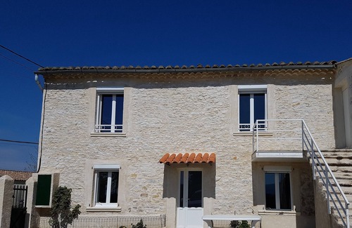 Allegre Les Fumades Cabaña | en un pañuelo de seda antigua renovado una granja en el campo en el corazón de la región de Cevennes