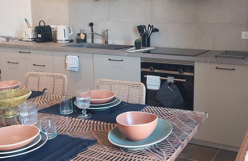Lunel-Viel Apartamento | In a winegrowing estate, 3P of 80m², old charm and modern comfort
