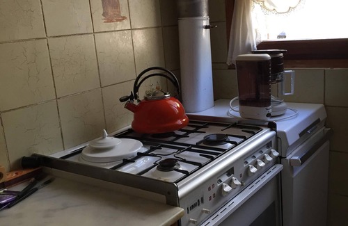 Jausiers Chalet De Esquí | En chalet, apartamento familiar independiente en dúplex, en 2000m2 arbolado.