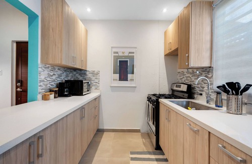 Condado Apartamento | In Condado Beach Beautiful Pool With Tanning Bed