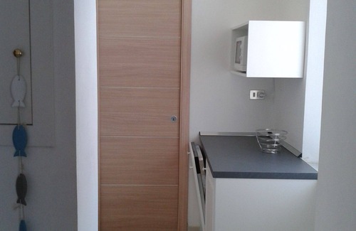 Loano Apartamento | En el corazón de Loano, en un edificio histórico, apartamento de dos habitaciones, bacalao. CITRA 009034-LT-0810