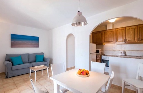 Sant Jaume Mediterrani Apartamento | En el complejo de vacaciones con piscina y balcón - Girasol Garden Superior 2 A