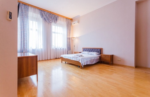 Lypky Apartamento | 🌏💛💙🇺🇦 in Pechers'kyi district