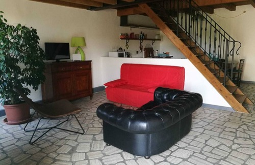 Ponti sul Mincio Casa | In private courtyard Whole house 200 sqm kitchen, living room, 3 rooms each with bathroom