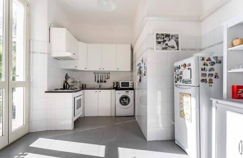 Quartiere XI Portuense Apartamento | IN ROME IN LOVE IN BIKE - JOYFUL APARTMENT - FAMILIES FRIENDS AND SMART WORKING