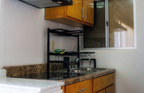 Mexicali Apartamento | En la mejor zona. Cómodo y original departamento con temática de los años 80s