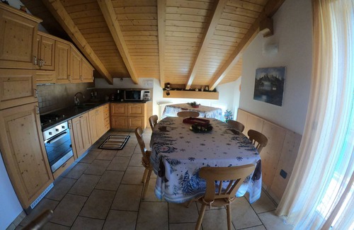 Brez Apartamento | Vacaciones en Trentino entre los Dolomitas y Magdalena: ¡relájate en el verde, súper ofertas!