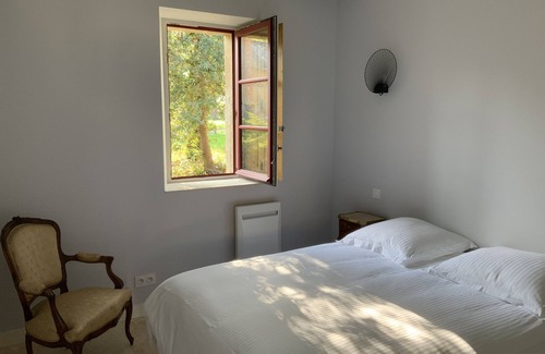 Bellevigne-en-Layon Otro | In the heart of wine-growing Anjou, renovated gîte on a 10-hectare estate