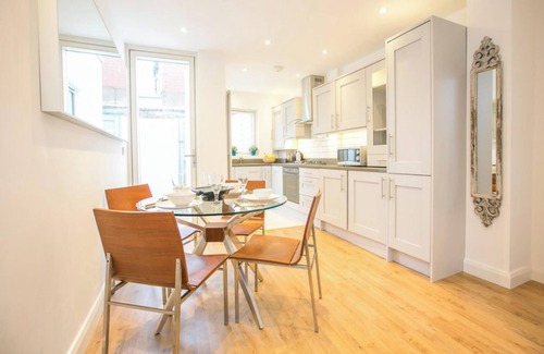 Dublin Apartamento | In The Heart Grand Canal 3 Bedroom Apartment