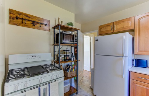Upper Telegraph Casa | Encantadora casa 2BD en el corazón de Berkeley, CA