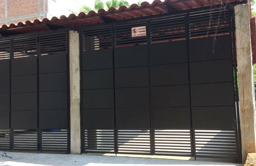 Centro de Puerto Vallarta Condominio | In the heart of down town Puerto Vallarta, quiet 1 BR condo.
