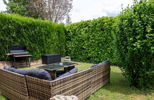 Millau Apartamento | In the heart of Millau, cosy puncho gîtes, peaceful ground-floor location
