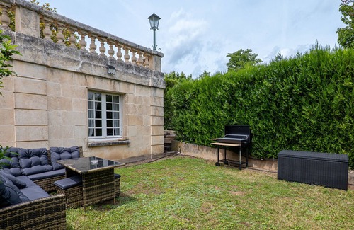 Millau Apartamento | In the heart of Millau, cosy puncho gîtes, peaceful ground-floor location