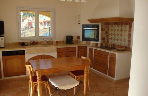 Peyruis Casa | En el corazón de Provenza, para vacaciones, bonita villa con una vista magnífica.
