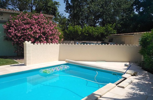 Senas Casa | IN THE HEART OF PROVENCE, NEAR TO EVERYTHING, PRIVATE SWIMMING POOL, 8 to 10p.