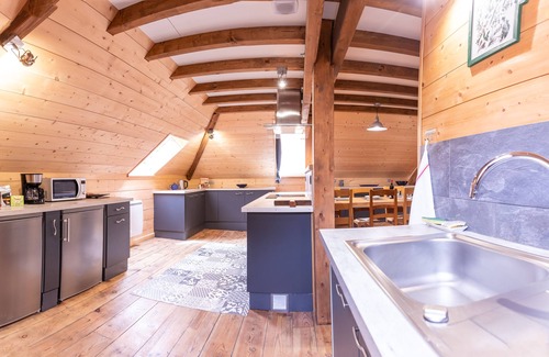 Cauterets Casa | In the heart of the village house of 182 m2, completely renovated