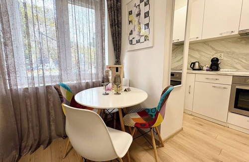 Varna City Centre Apartamento | In the Heart of Varna-By the Sea and Sea Garden