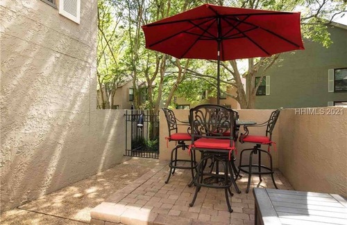 Harbour Town Condominio | In the Heart of Harbour Town 2BR/2.5BA-Pool Access