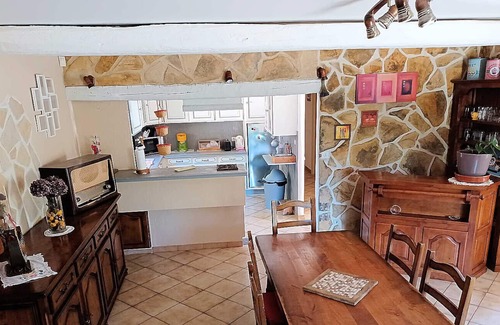 Caseneuve Villa | En la campiña de Luberon, villa climatizada con piscina vallada
