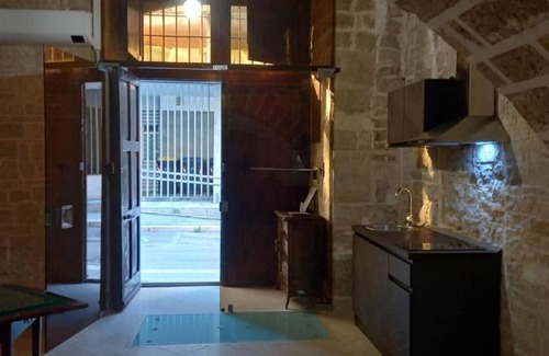 Bitonto Casa | In the very center of Bitonto, pets allowed, historic apartment