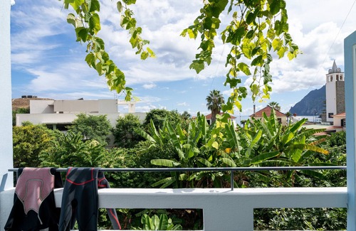 Porto da Cruz Apartamento | In the village, between the sea and the mountains - Madeira Surf Camp III