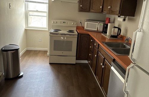 Fancher Apartamento | In the woods apartment close to Brockport College and the Erie Canal.
