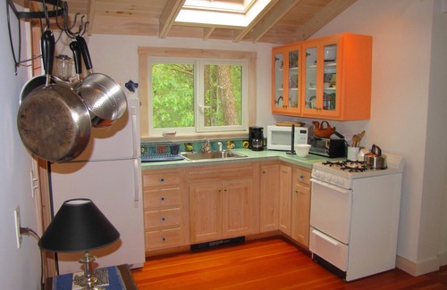Vineyard Haven Casa | ** Dentro de la Ciudad ** A pie de todo !!**¡MASCOTAS BIENVENIDAS!* Adorable Home-Porche