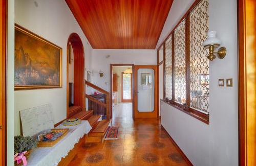Sales Apartamento | Incantevole Villa Margherita x6 ad Aurisina