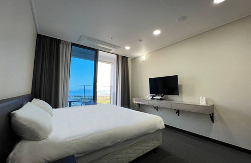 Yeongjong-dong Hotel | Incheon Rivieraverium Hotel