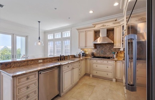 SeaNest Village Casa | includes golf cart! SeaNest stunner with Gulf views, 4 adult bikes. EV charger