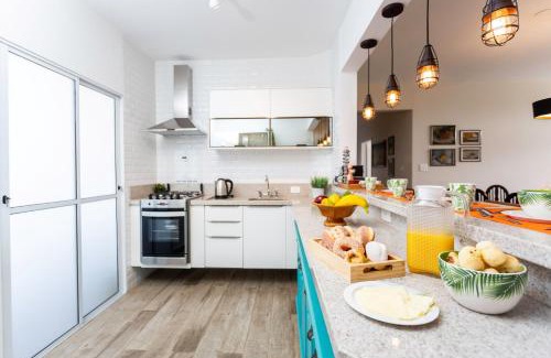 Vila Iara Apartamento | Incrível Vista no Capivari com 4 Quartos e Lareira