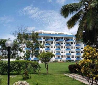 Ciudad Universitaria Apartamento | Increíble cama tamaño king frente al mar 1 dormitorio tamaño king, sofá cama de 65pulgadas