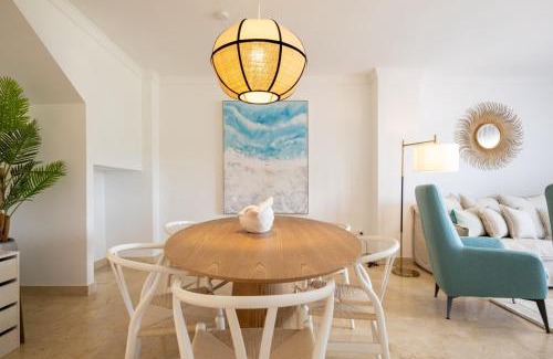 Buenas Noches Apartamento | Increíble y Moderno apartamento Duplex con piscinas y preciosas vistas