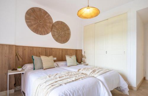 Buenas Noches Apartamento | Increíble y Moderno apartamento Duplex con piscinas y preciosas vistas