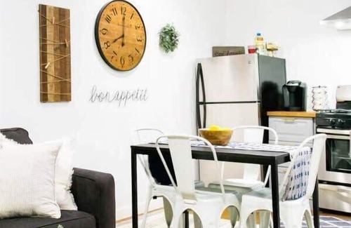 Valley Glen Casa | Incredible 1BR Home near Universal Studios at LA