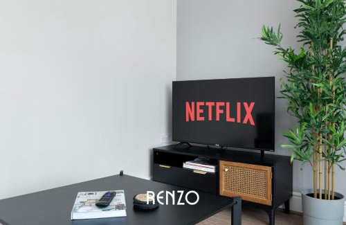 Newark upon Trent Casa | Incredible 3-bed House in Nottingham by Renzo, Amazing Location, Sleeps 6!