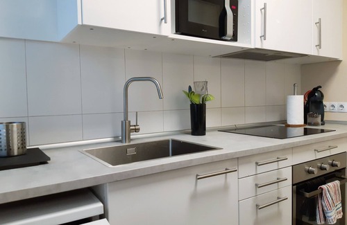 El Poble-sec Apartamento | Increible apartamento-centrico-vistas al mar-cerca de la playa-Wifi gratis.