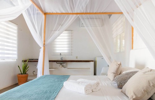 Tamarindos Villa | Incredible Beachfront Home with Private Patio and Pool with BBQ