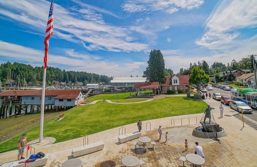 Gig Harbor Casa | Increíble centro de Gig Harbor Craftsmen Home