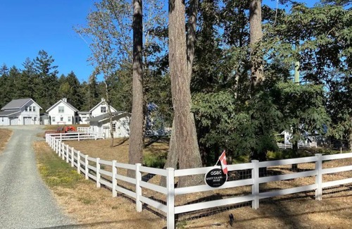 Brentwood Bay Casa | Incredible Grain Bin/Silo on Beautiful Vancouver Island!
